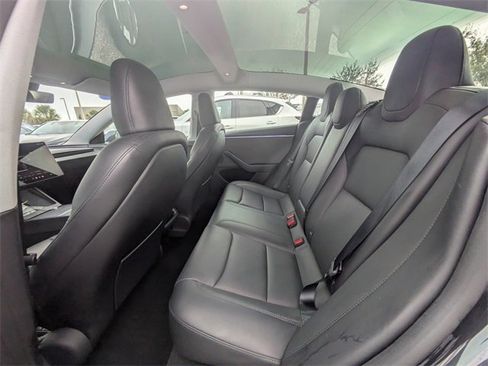 Used 2024 Tesla Model 3 Standard Range image 13