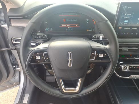 Used 2023 Lincoln Corsair Reserve AWD/4WD image 14