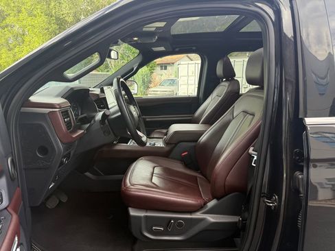 Used 2024 Ford Expedition Limited AWD/4WD image 20