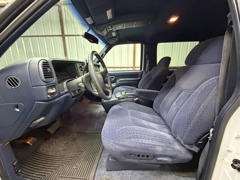 Used 1997 Chevrolet Tahoe 4WD 2-Door w/ Preferred Equipment Group 2 image 8