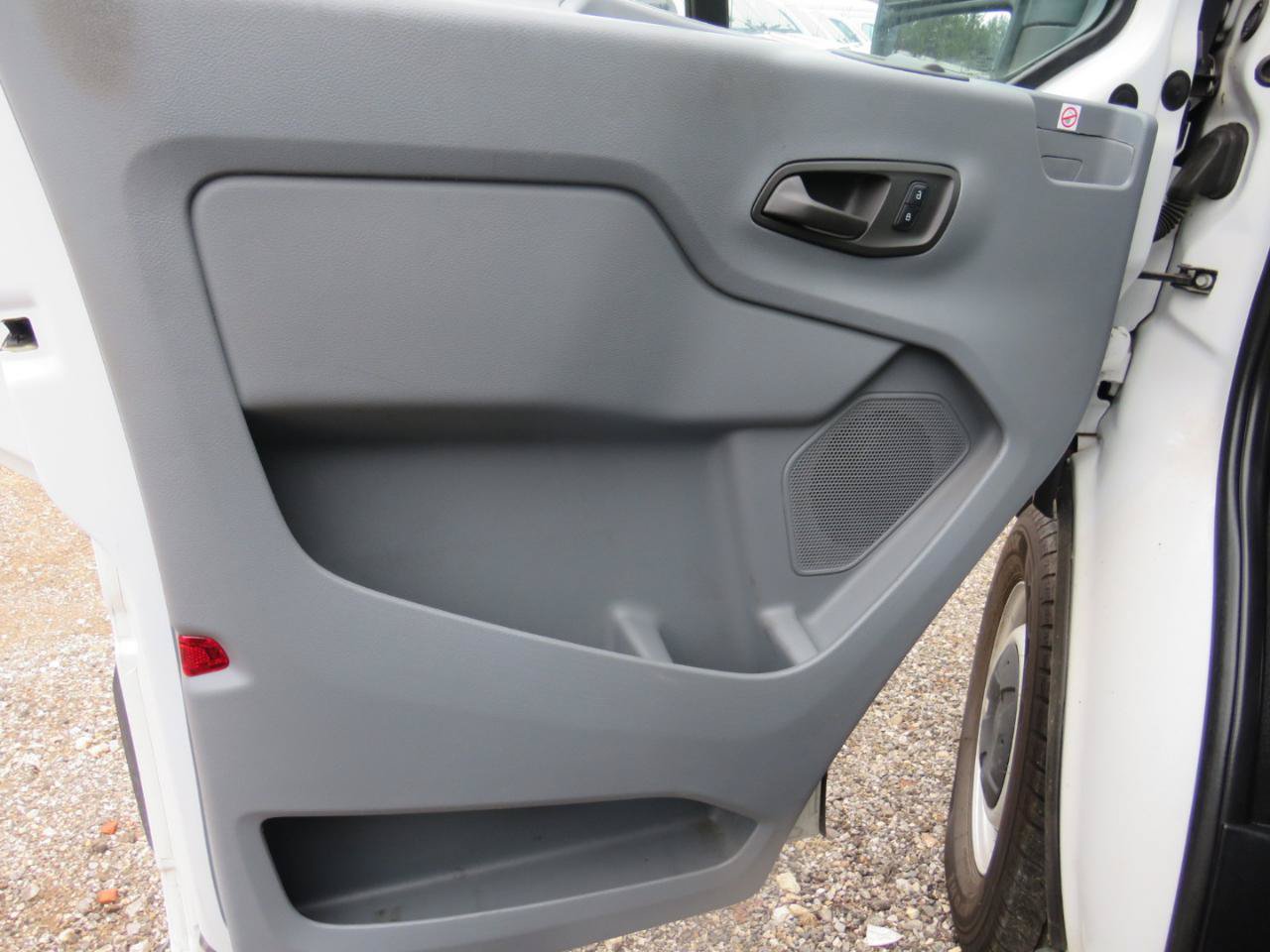 Used 2019 Ford Transit 250 148 Low Roof RWD image 24
