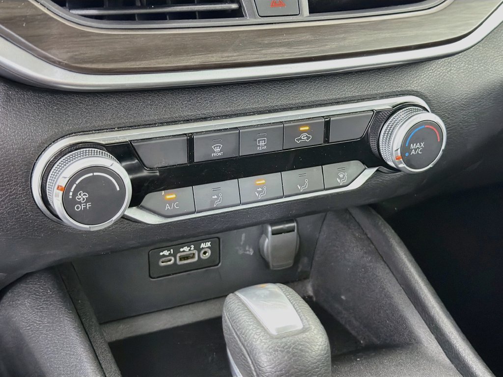Used 2025 Nissan Altima 2.5 SV FWD image 19