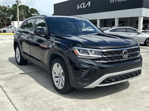 Used 2021 Volkswagen Atlas Cross Sport SE w/ Panoramic Sunroof Package image 7