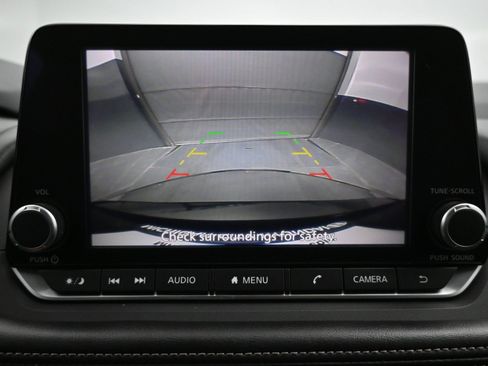 Used 2024 Nissan Rogue SV AWD/4WD image 16