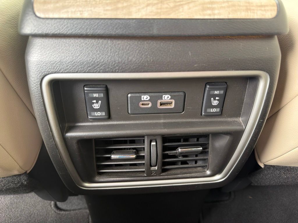 Used 2021 Nissan Murano SL FWD image 16