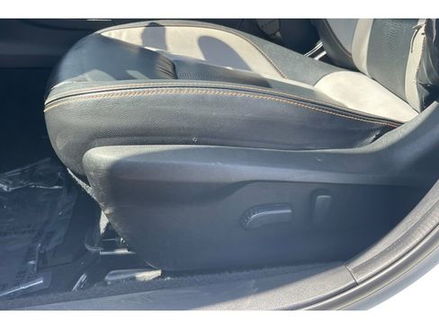 Used 2019 Subaru Crosstrek 2.0i Limited w/ Moonroof Package w/Navigation AWD/4WD image 13