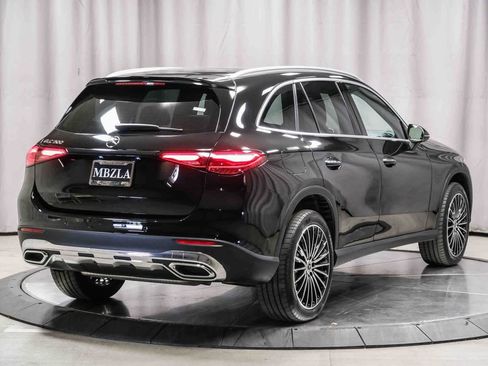 Certified 2025 Mercedes-Benz GLC 300 image 4