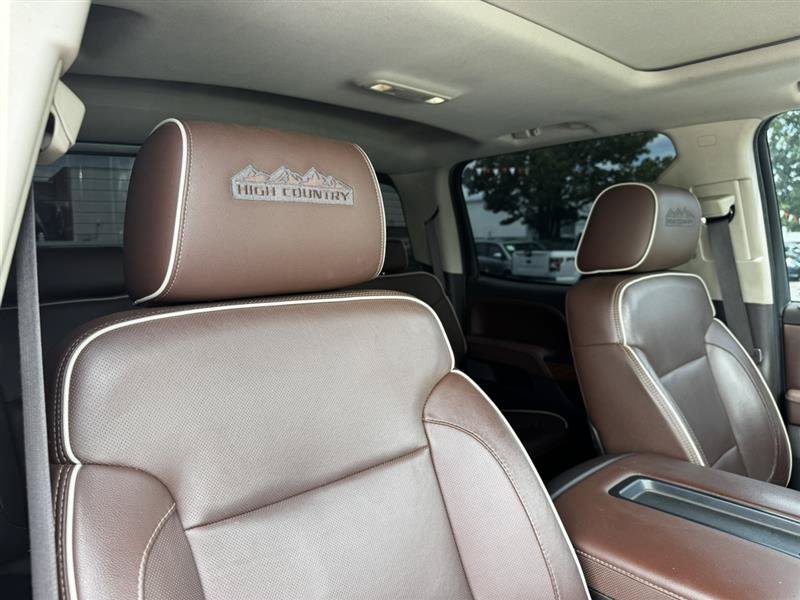 Used 2015 Chevrolet Silverado 1500 High Country w/ High Country Premium Package AWD/4WD image 17