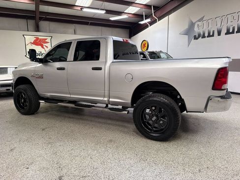 Used 2016 RAM 2500 Tradesman w/ Chrome Appearance Group AWD/4WD image 4