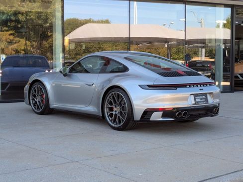 Used 2024 Porsche 911 Carrera S image 3