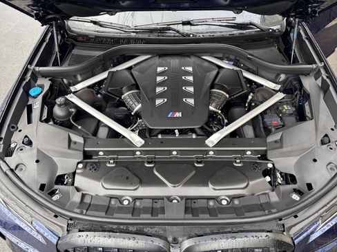 New 2026 BMW X7 M60i image 32