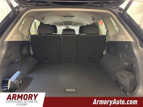 Used 2022 Volkswagen Tiguan SE image 27