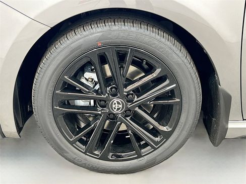 New 2026 Toyota Camry SE image 9