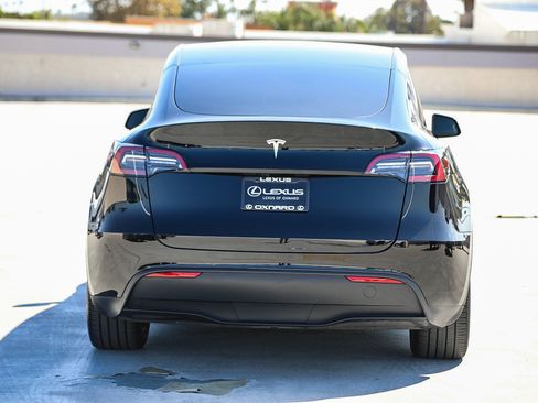 Used 2025 Tesla Model Y Long Range RWD image 6