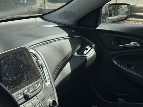 Used 2024 Chevrolet Malibu LT image 29