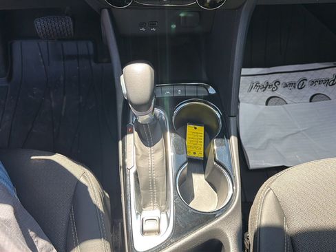 Used 2024 Buick Encore GX Preferred FWD image 12