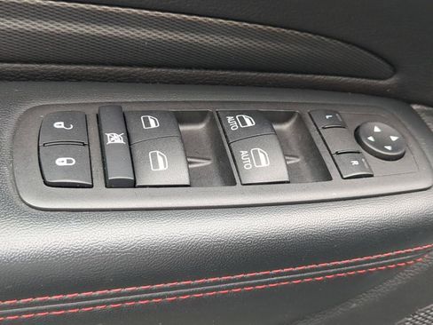 Used 2025 Dodge Durango GT AWD/4WD image 12