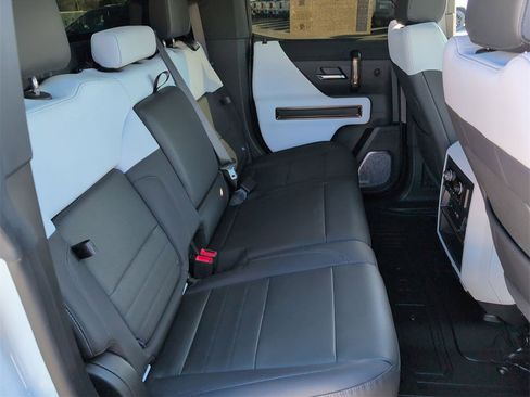 Certified 2025 GMC Hummer EV 2X image 29