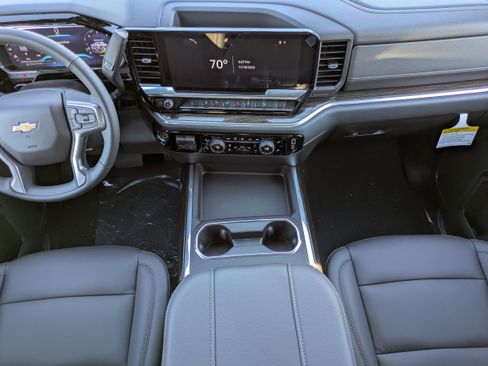 New 2026 Chevrolet Silverado 2500 LT w/ Z71 Chrome Sport Edition image 10