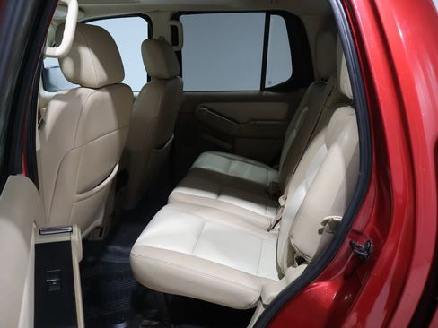 Used 2008 Ford Explorer Sport Trac Limited image 18