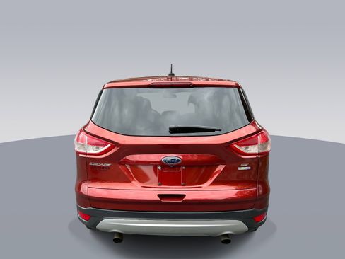 Used 2014 Ford Escape SE image 4