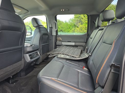 Used 2025 Ford F250 Lariat w/ Chrome Package AWD/4WD image 7