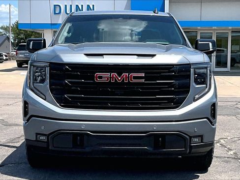 Used 2024 GMC Sierra 1500 Elevation w/ Elevation Premium Package AWD/4WD image 3