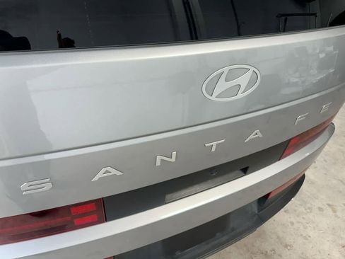 Used 2025 Hyundai Santa Fe SEL FWD image 10