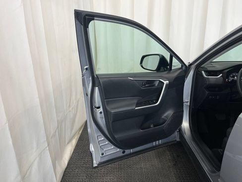 Used 2024 Toyota RAV4 LE AWD/4WD image 18