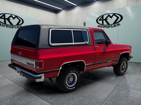 Used 1991 Chevrolet Blazer 4WD image 3