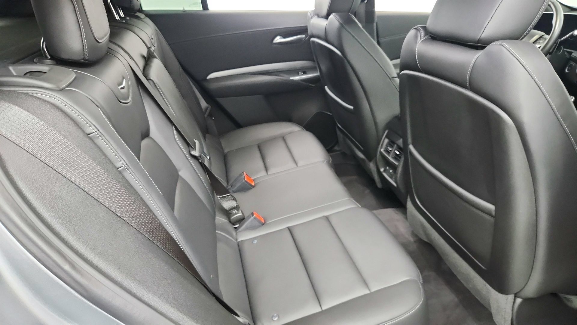 Certified 2024 Cadillac XT4 Premium Luxury w/ Cold Weather Package FWD image 25