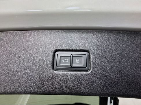 Used 2021 Audi SQ5 Premium Plus image 41