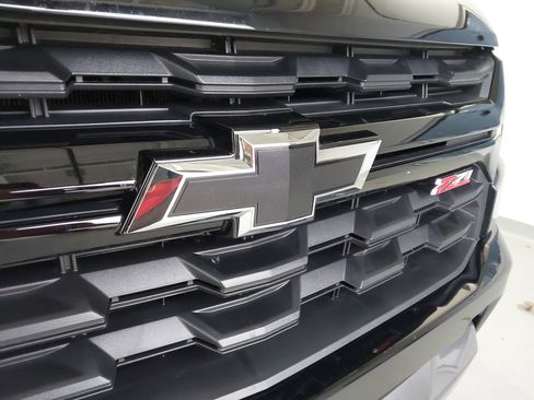 Used 2022 Chevrolet Colorado Z71 w/ Z71 Midnight Edition image 31