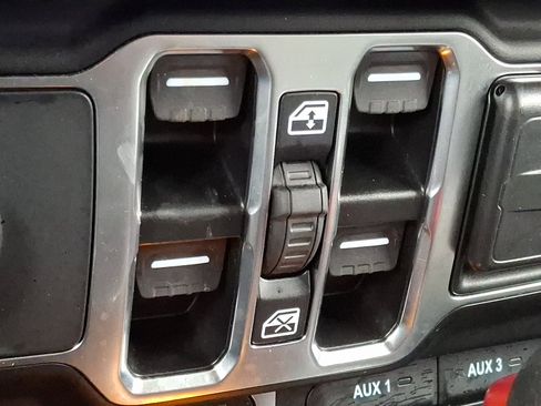 Certified 2025 Jeep Wrangler Unlimited Sport S 4xe image 23