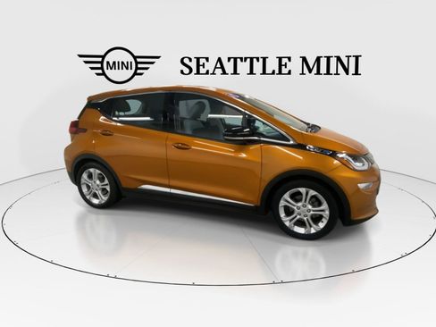 Used 2017 Chevrolet Bolt LT FWD image 8
