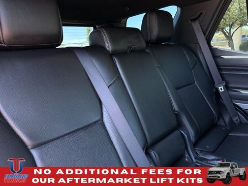 Used 2025 Toyota 4Runner SR5 AWD/4WD image 29