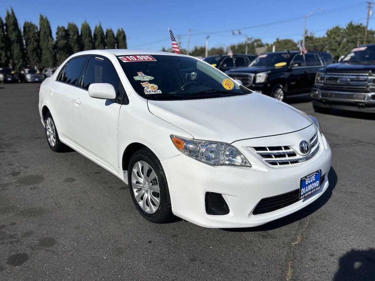 Used 2013 Toyota Corolla LE FWD image 1