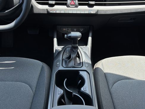 Used 2025 Kia K4 FWD image 23