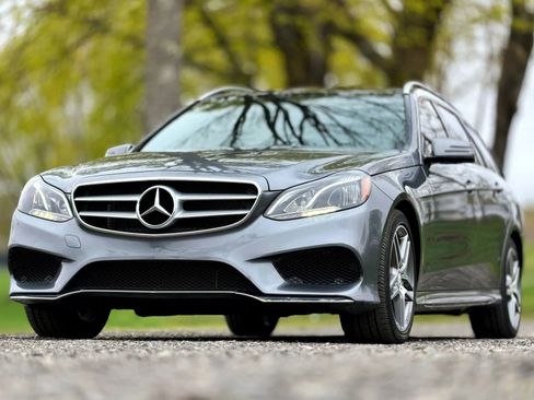 Used 2016 Mercedes-Benz E 350 4MATIC Wagon image 25