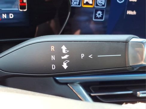 Used 2025 Chevrolet Equinox EV LT w/ Convenience Package FWD image 26