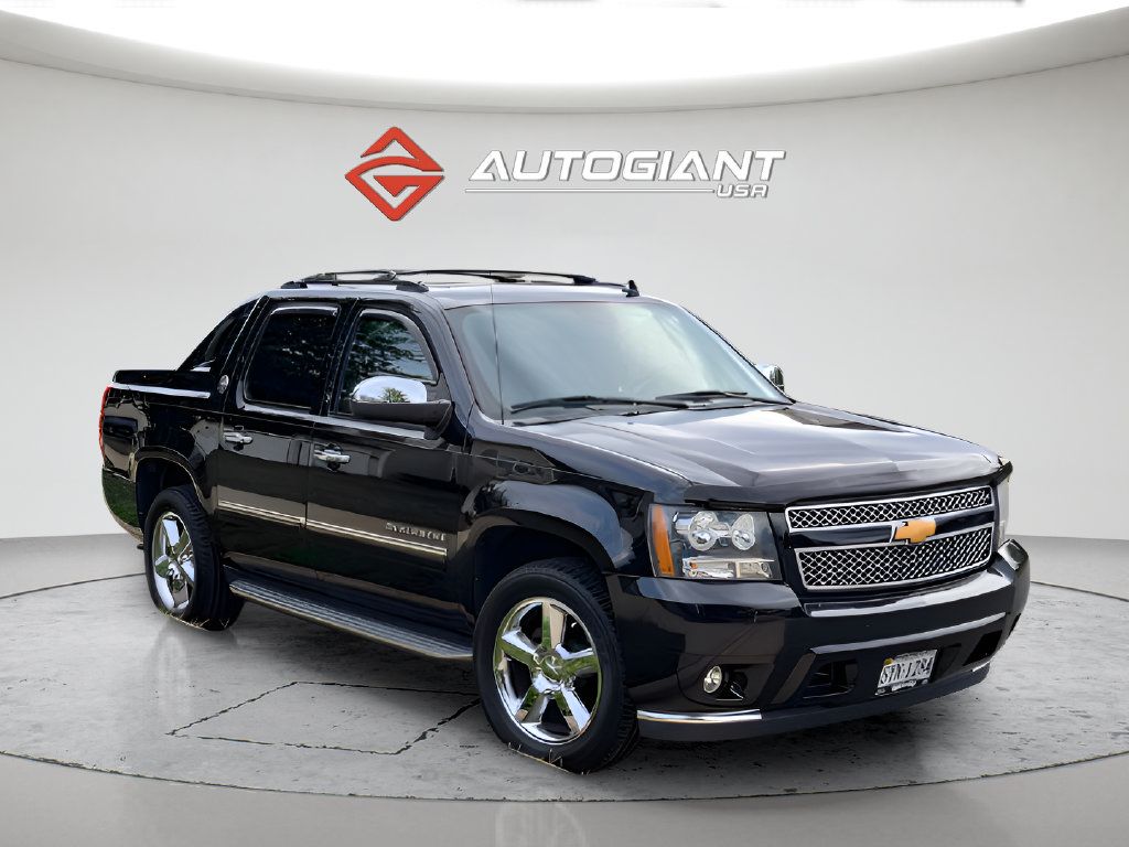 Used 2013 Chevrolet Avalanche LTZ AWD/4WD image 1