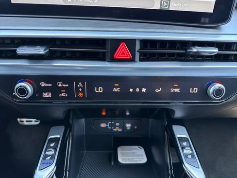 New 2026 Kia Sorento SX AWD/4WD image 14