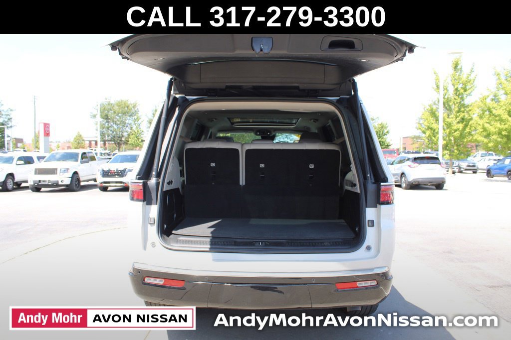 Used 2022 Jeep Wagoneer Series II w/ Premium Group I AWD/4WD image 9