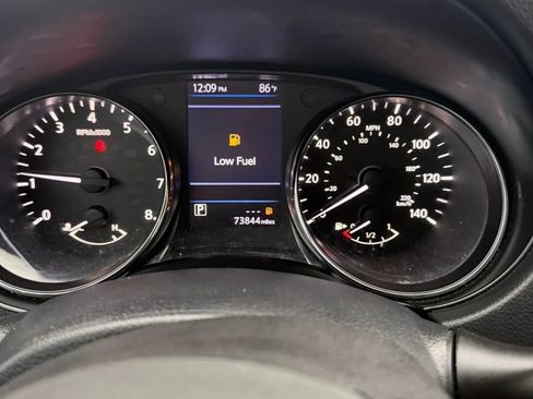 Used 2018 Nissan Rogue S FWD image 11