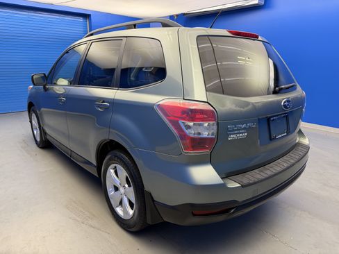 Used 2015 Subaru Forester 2.5i Premium w/ All-Weather Package AWD/4WD image 5