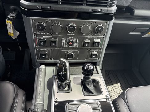 Used 2025 INEOS Grenadier Fieldmaster Edition image 18