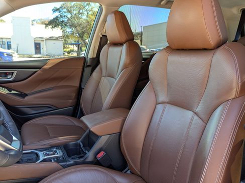 Used 2020 Subaru Forester Touring image 14