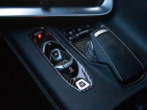 Used 2024 Chevrolet Corvette Z06 RWD image 16