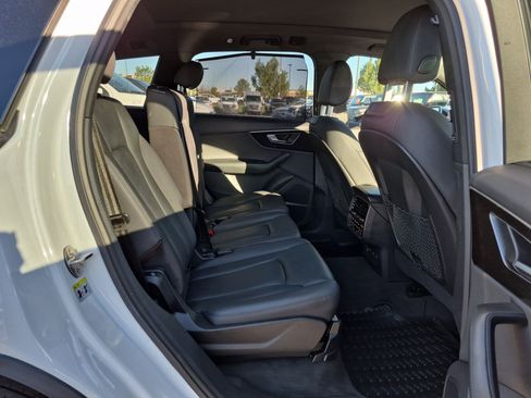 Used 2021 Audi Q7 3.0T Premium Plus AWD/4WD image 33