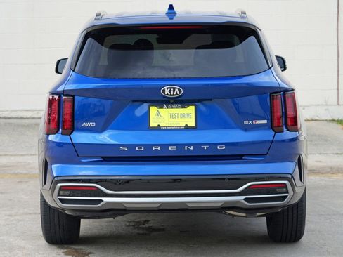 Used 2021 Kia Sorento EX AWD/4WD image 47